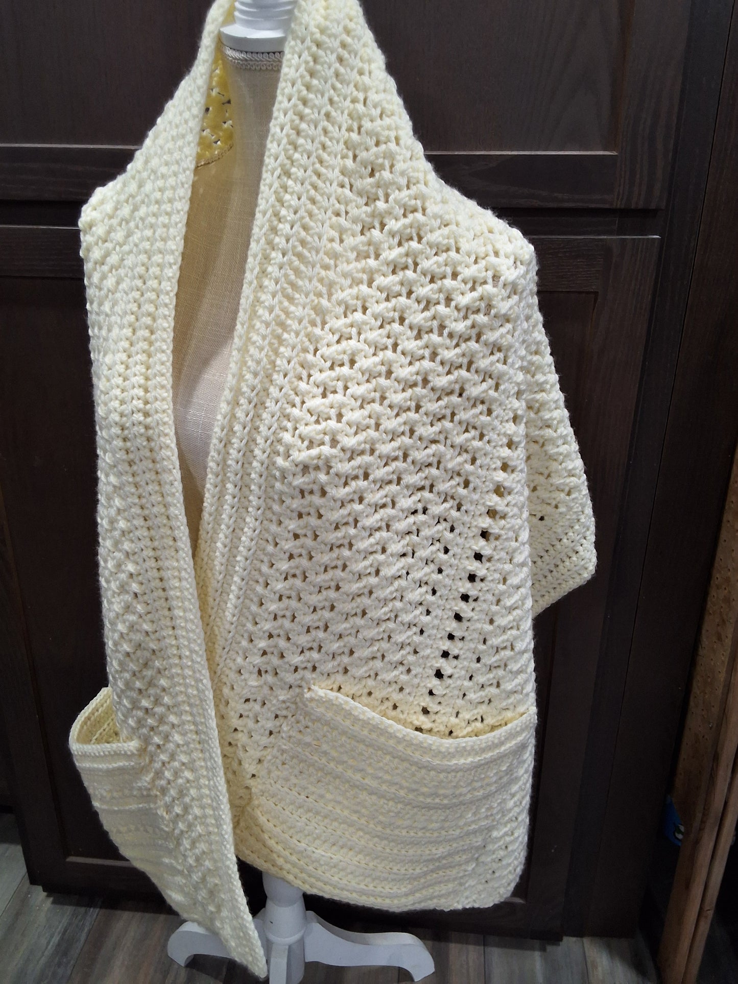 Pocket Shawl