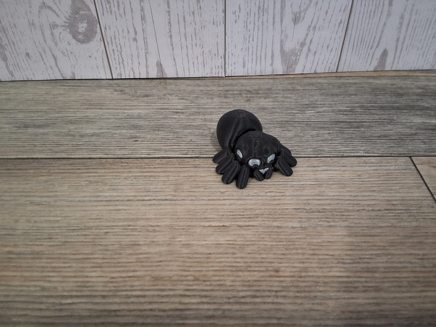 Mini wiggle spider
