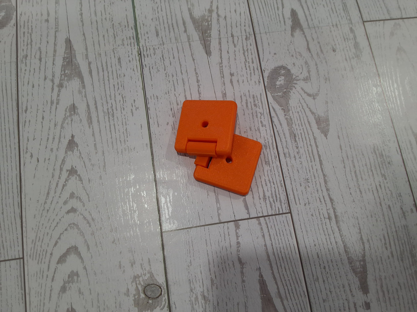 Cheese Cracker Flip Fidget